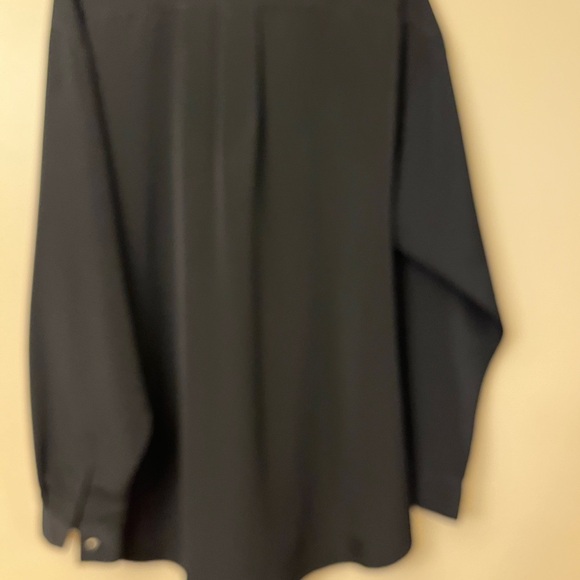 Blouse - Picture 2 of 3